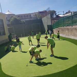 Putting-green Colegio CRA Los Olivos