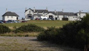Royal_Aberdeen_Golf_Clubhouse_-_geograph.org.uk_-_1500189
